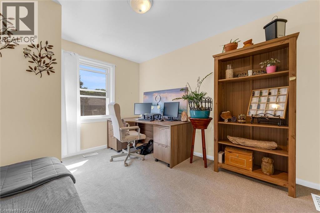 Photo 7 of 287 East 33rd Street, Hamilton ON