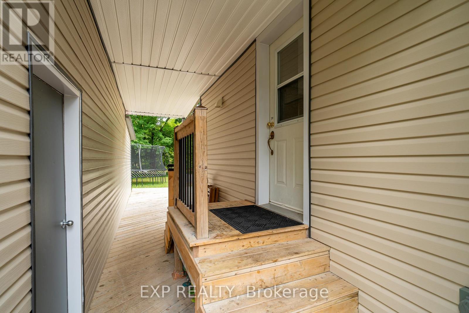 Photo 27 of 1807 Second Line Road, Ottawa ON