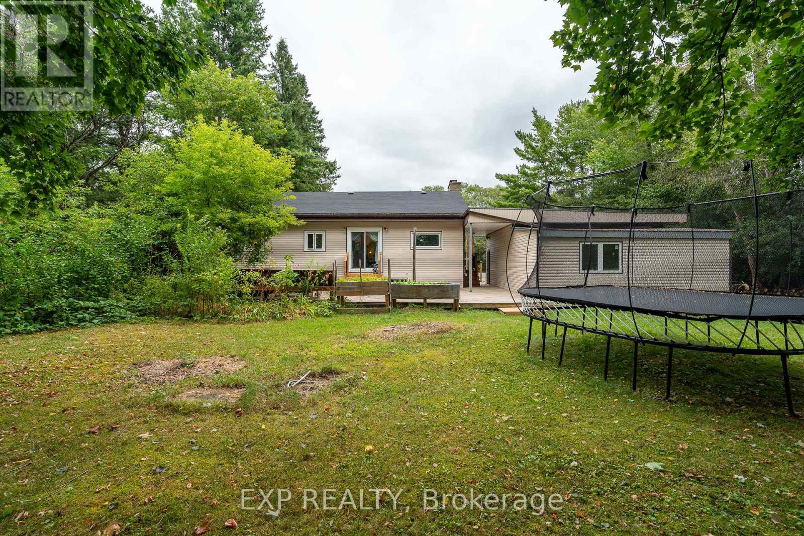 Photo 34 of 1807 Second Line Road, Ottawa ON