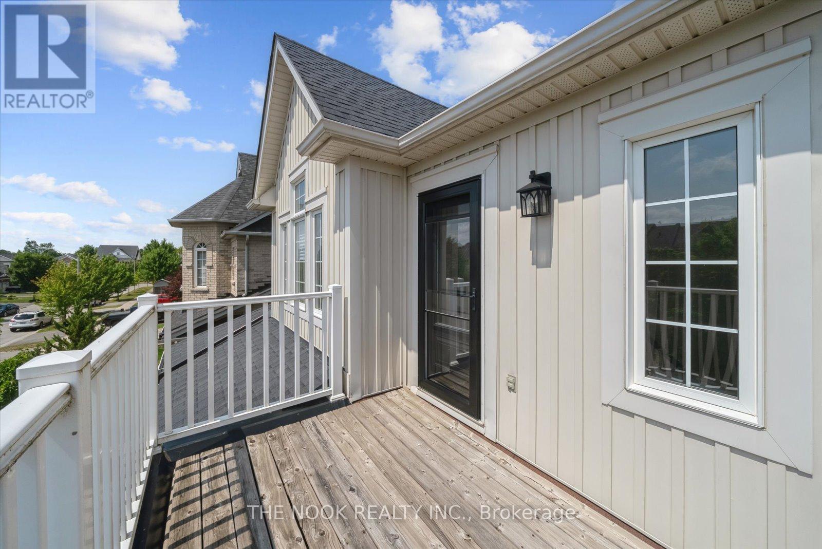 Photo 16 of 31 Queensplate Drive, Scugog ON