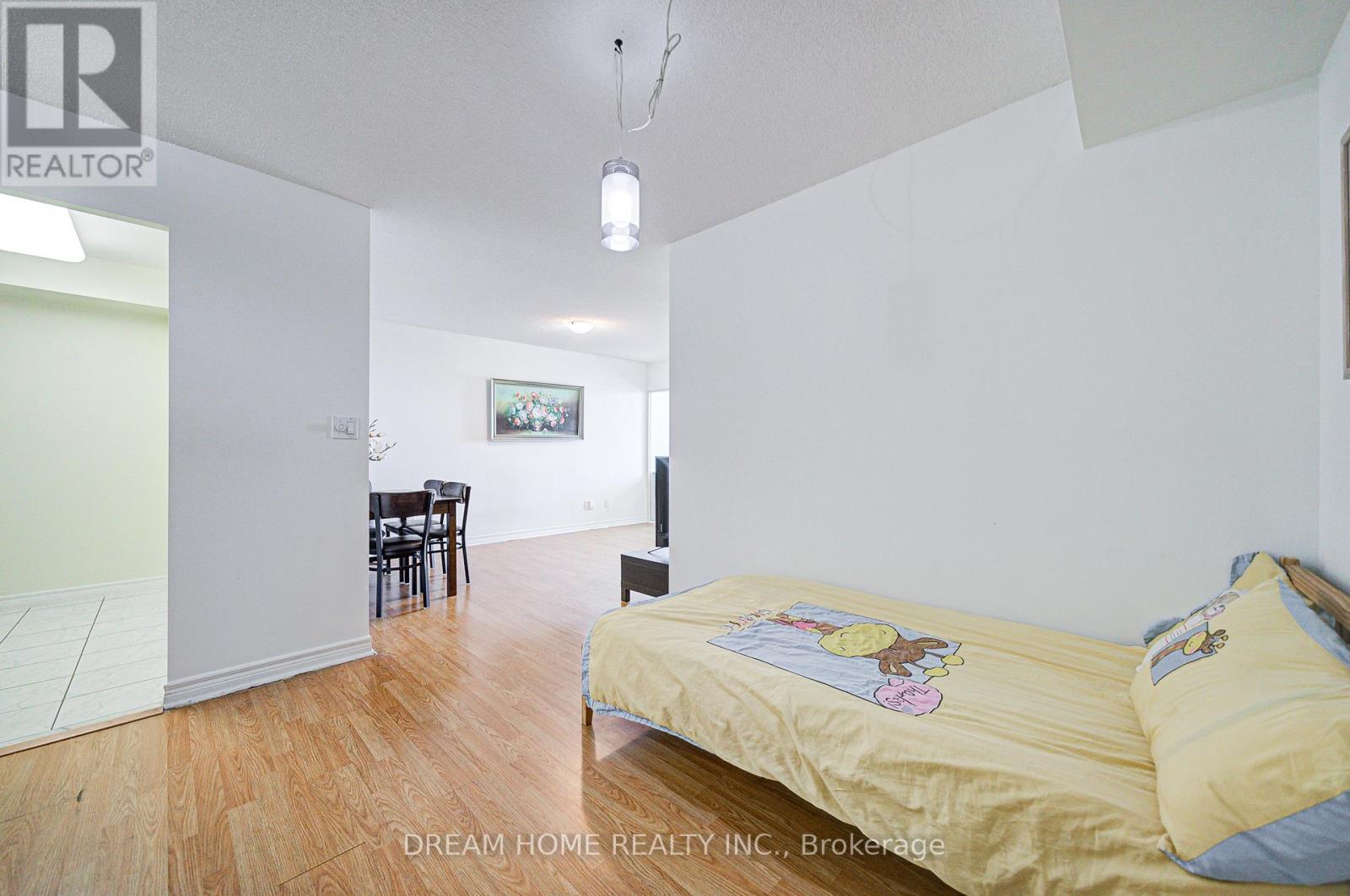 Photo 11 of 1531 68 Corporate Drive, Toronto ON
