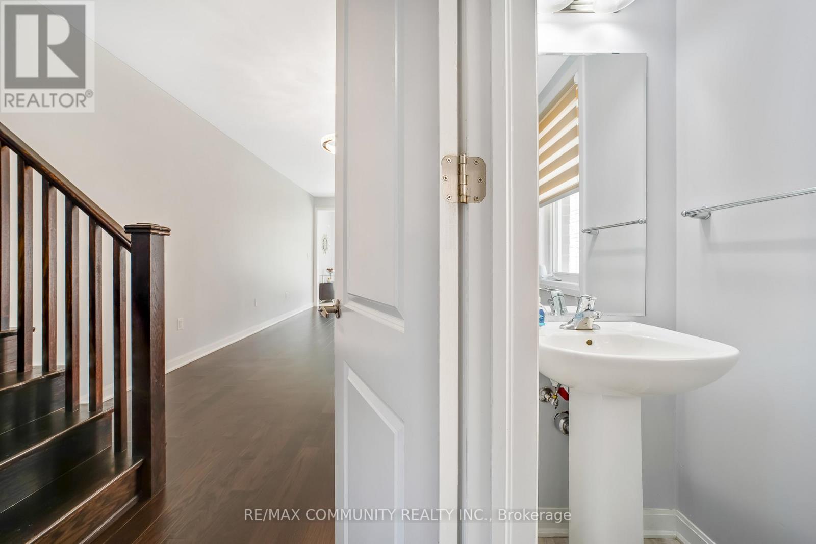 Photo 16 of 1064 Cameo Street, Pickering ON