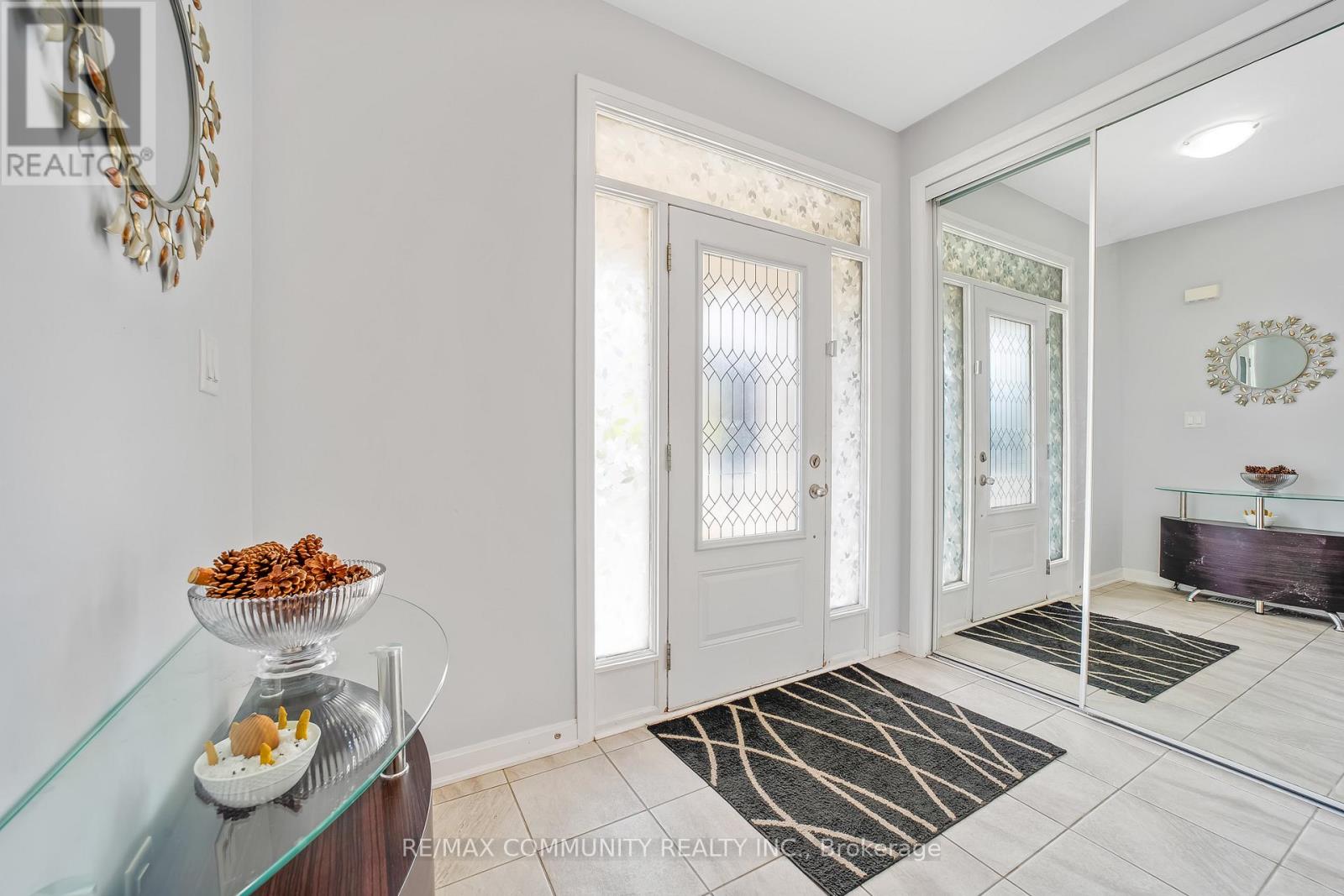 Photo 5 of 1064 Cameo Street, Pickering ON