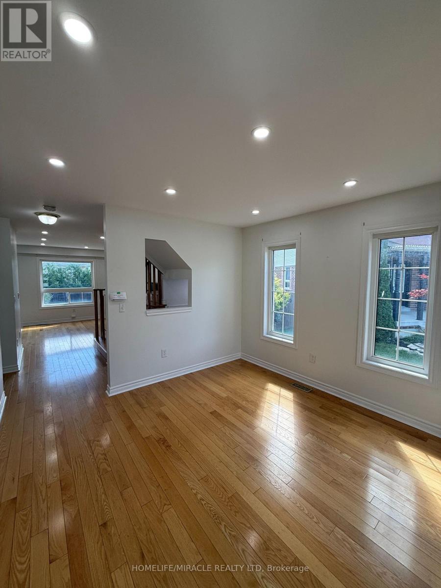 Photo 7 of 55 Allworth Crescent, Clarington ON