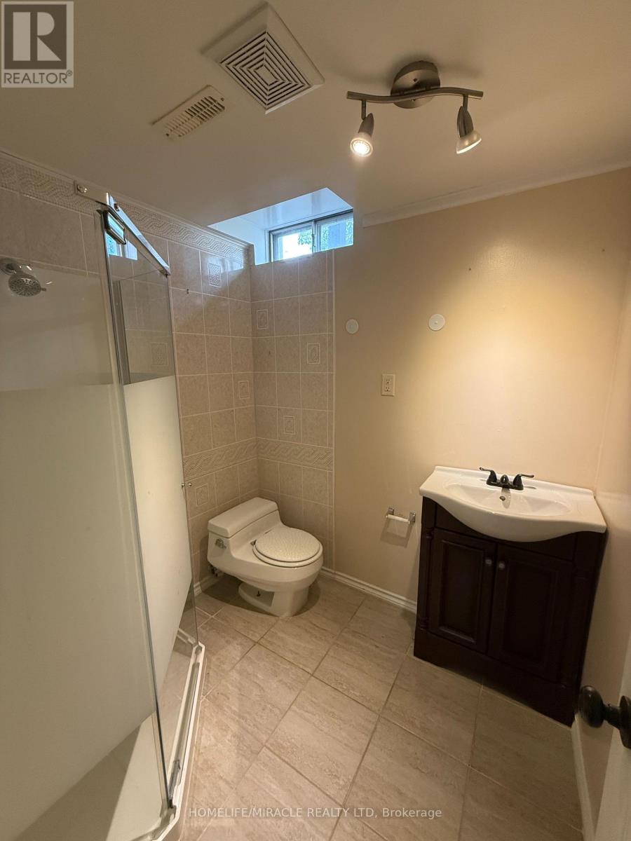 Photo 26 of 303 Delaney Drive, Ajax ON