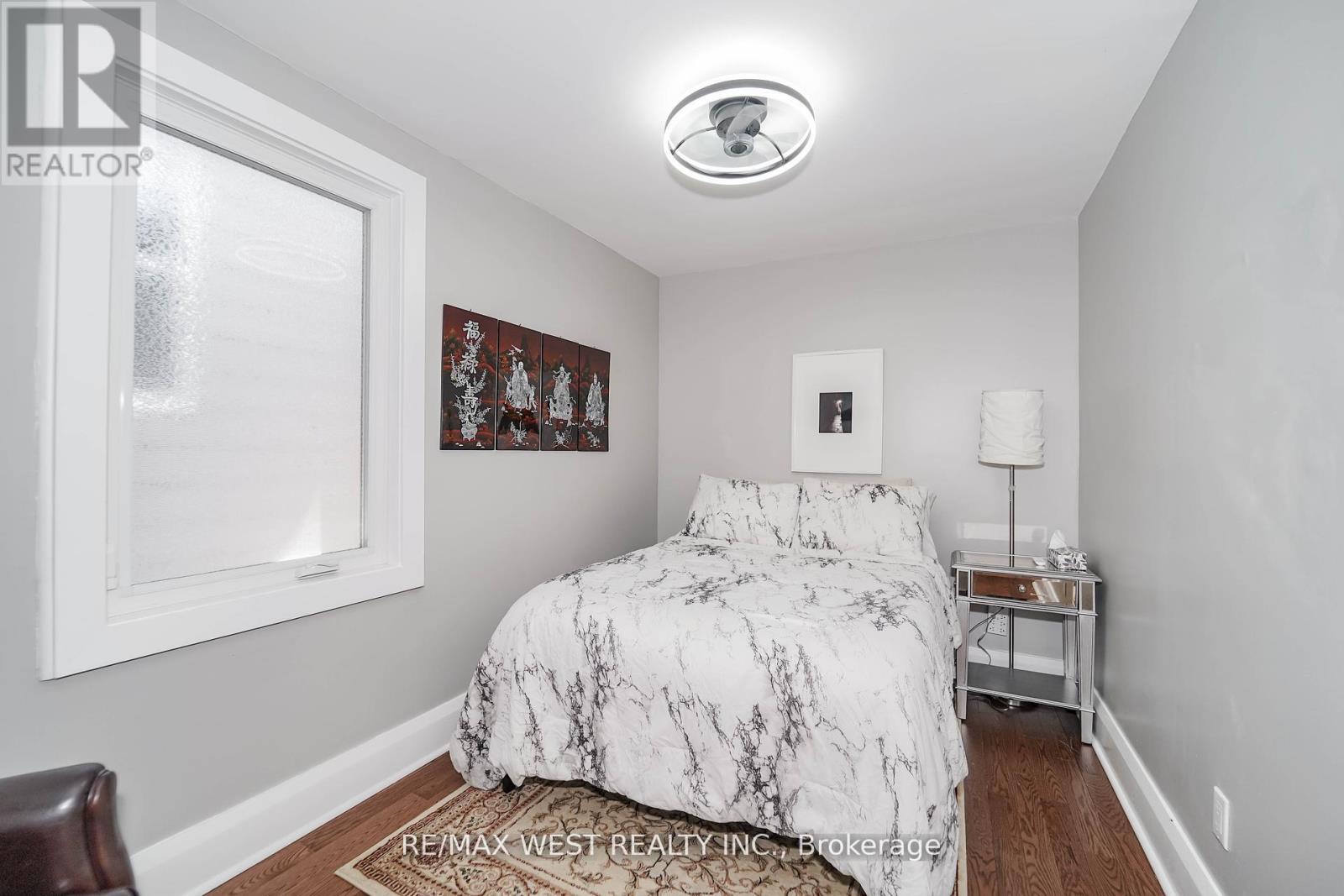 Photo 11 of 46 Rhyl Avenue, Toronto ON