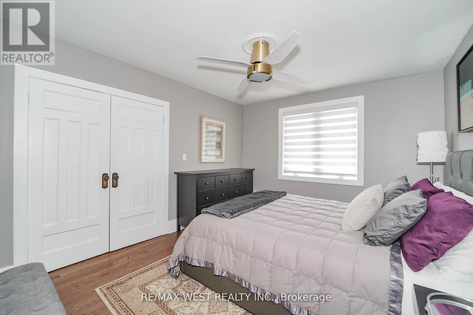 Photo 8 of 46 Rhyl Avenue, Toronto ON