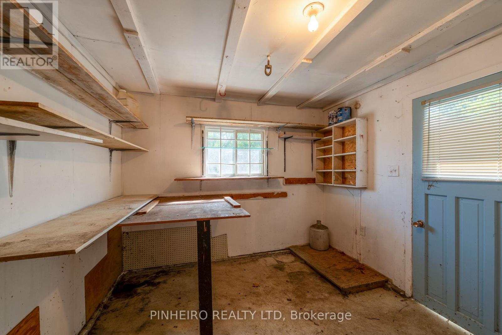 Photo 39 of 67 Harcroft Crescent, London South ON