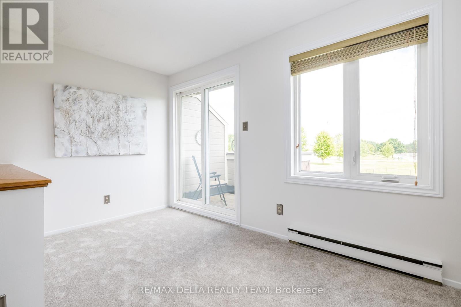 Photo 6 of 205 1720 Marsala Crescent, Ottawa ON