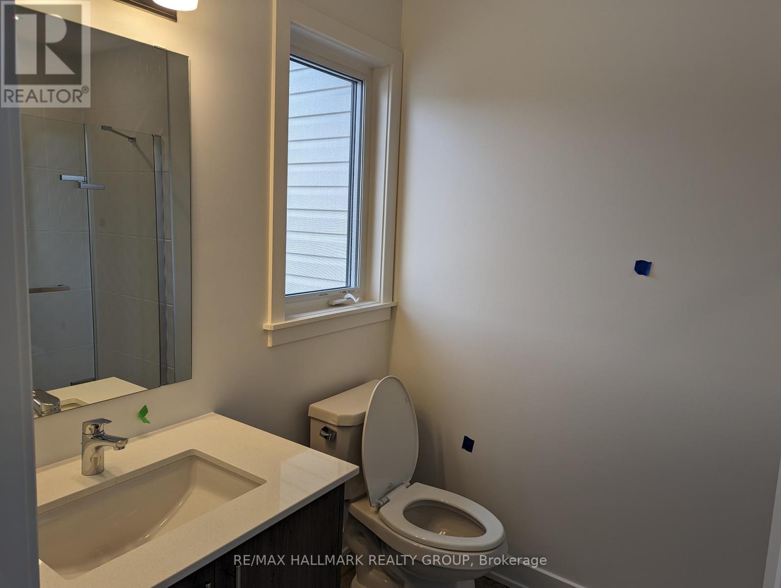 Photo 10 of 262 Darjeeling Avenue, Ottawa ON