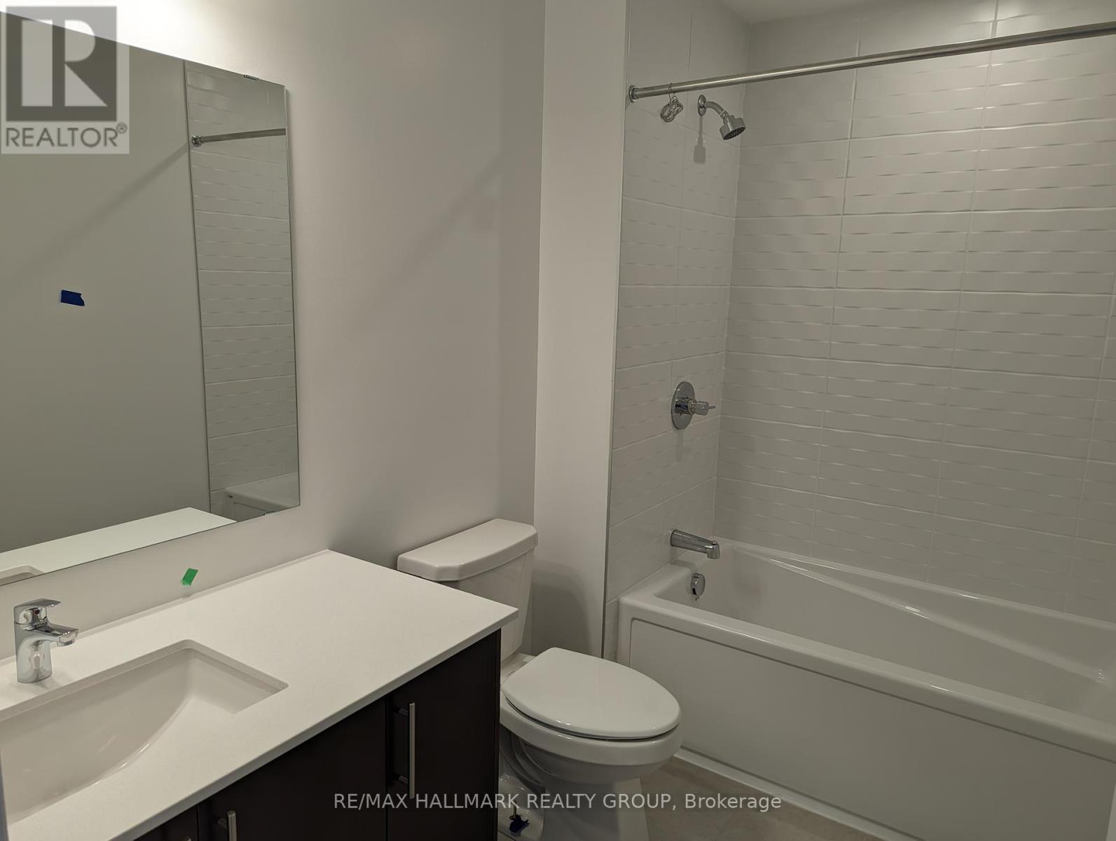 Photo 12 of 262 Darjeeling Avenue, Ottawa ON