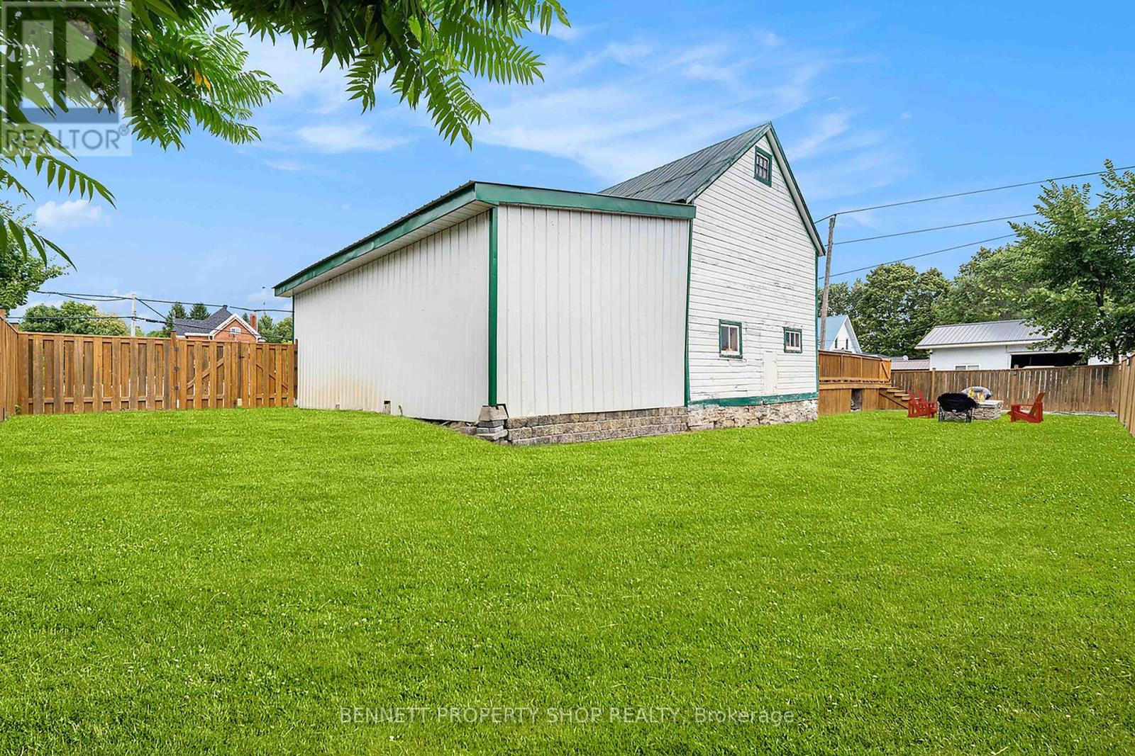 Photo 25 of 41 Centre Street, Edwardsburgh Cardinal ON
