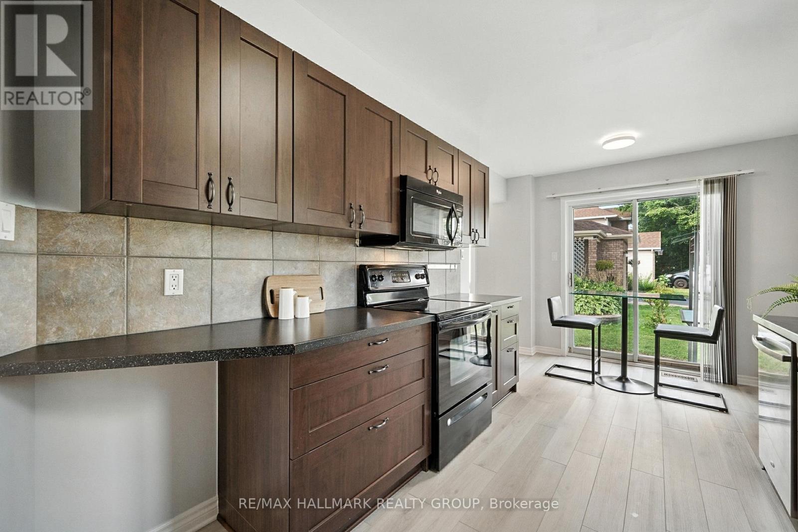 Photo 16 of 55 Fair Oaks Crescent, Ottawa ON