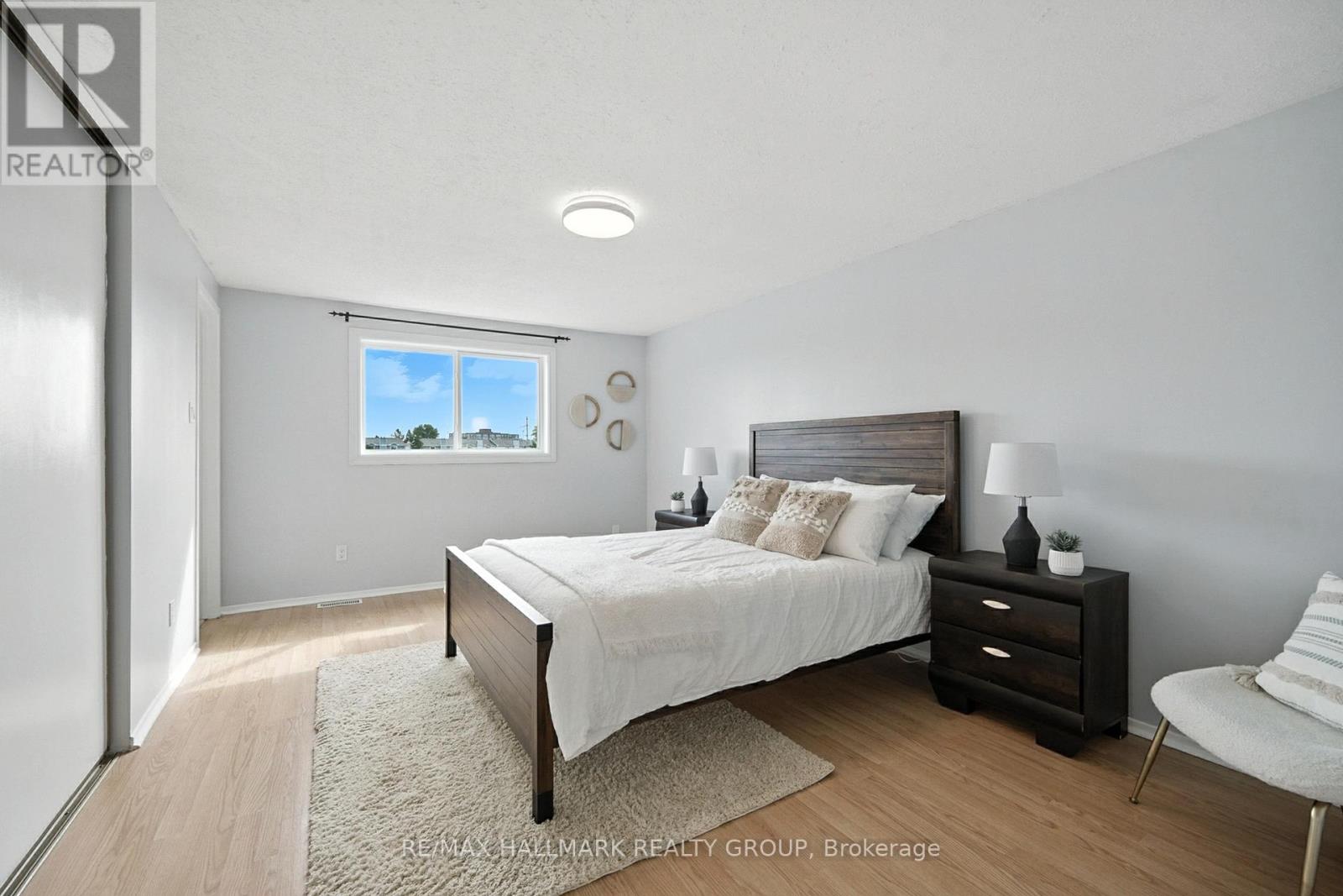 Photo 18 of 55 Fair Oaks Crescent, Ottawa ON