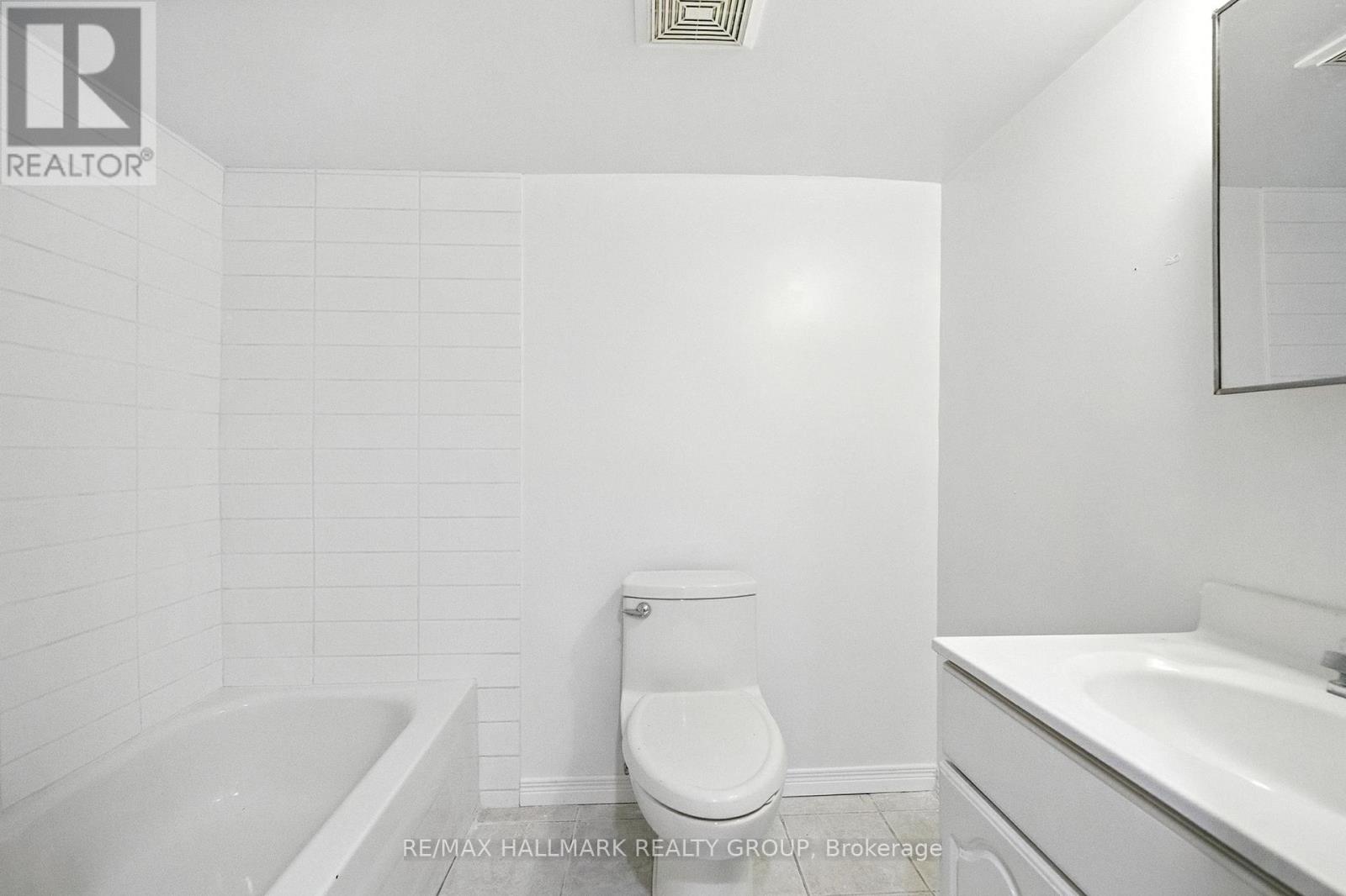 Photo 27 of 55 Fair Oaks Crescent, Ottawa ON