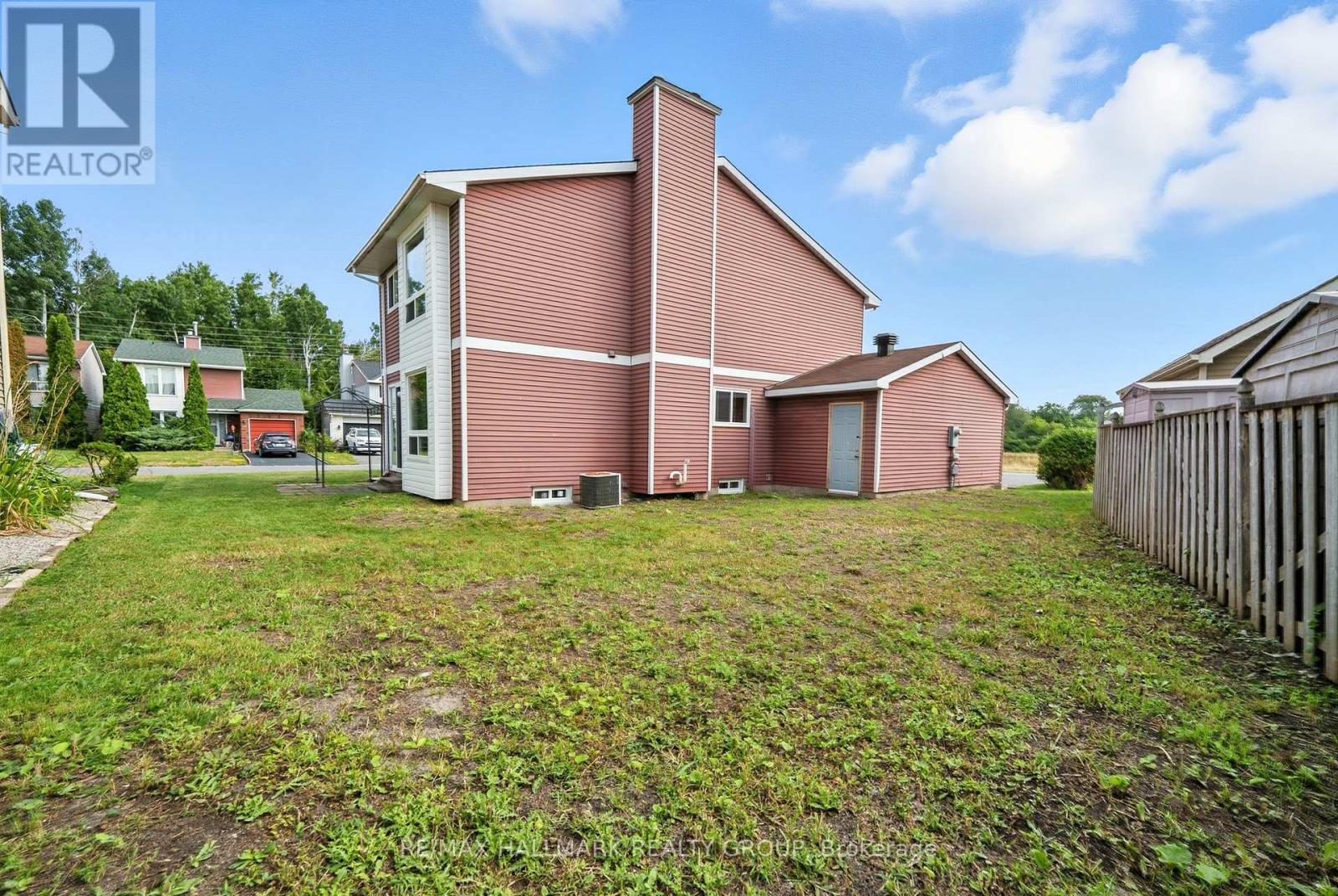 Photo 30 of 55 Fair Oaks Crescent, Ottawa ON