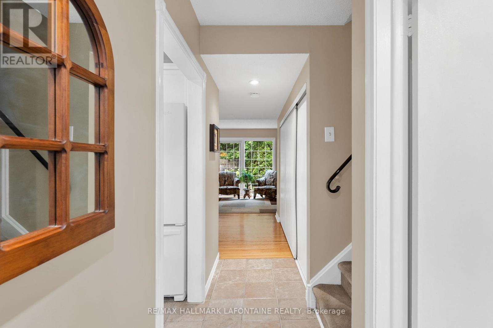 Photo 10 of 876 Walkley Road, Ottawa ON