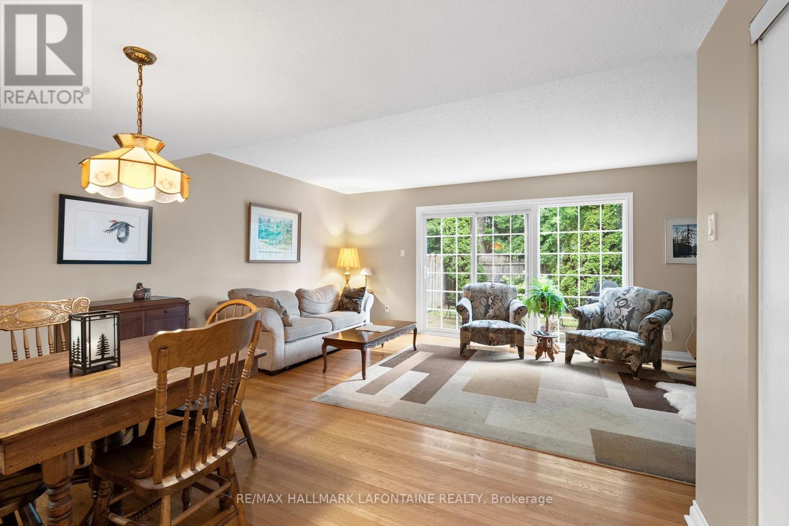 Photo 11 of 876 Walkley Road, Ottawa ON