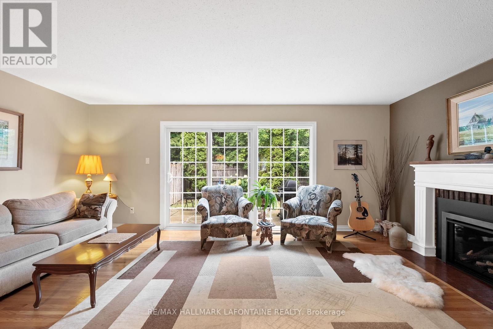 Photo 13 of 876 Walkley Road, Ottawa ON