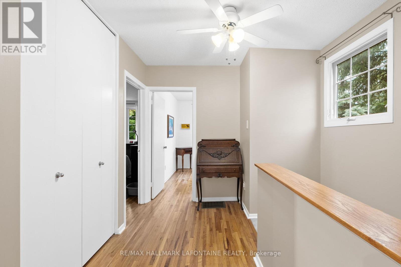 Photo 18 of 876 Walkley Road, Ottawa ON