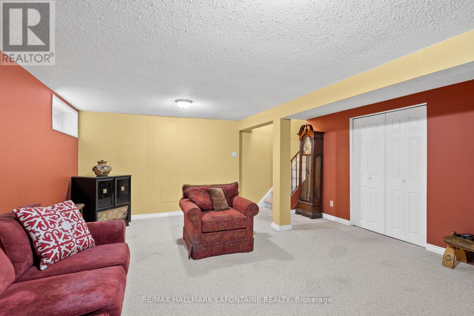 Photo 31 of 876 Walkley Road, Ottawa ON