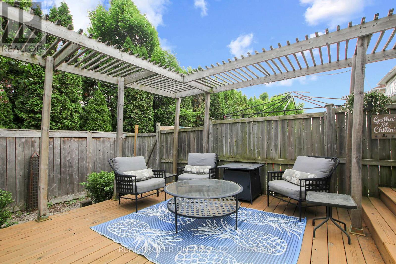 Photo 27 of 193 Deercroft Avenue, Ottawa ON