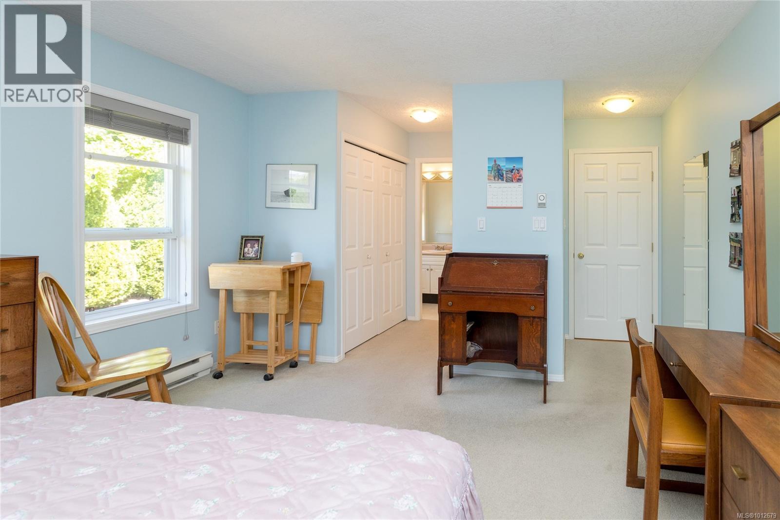 D 10124 Resthaven Drive, Sidney