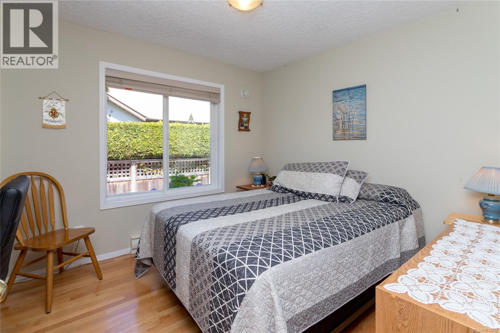 D 10124 Resthaven Drive, Sidney