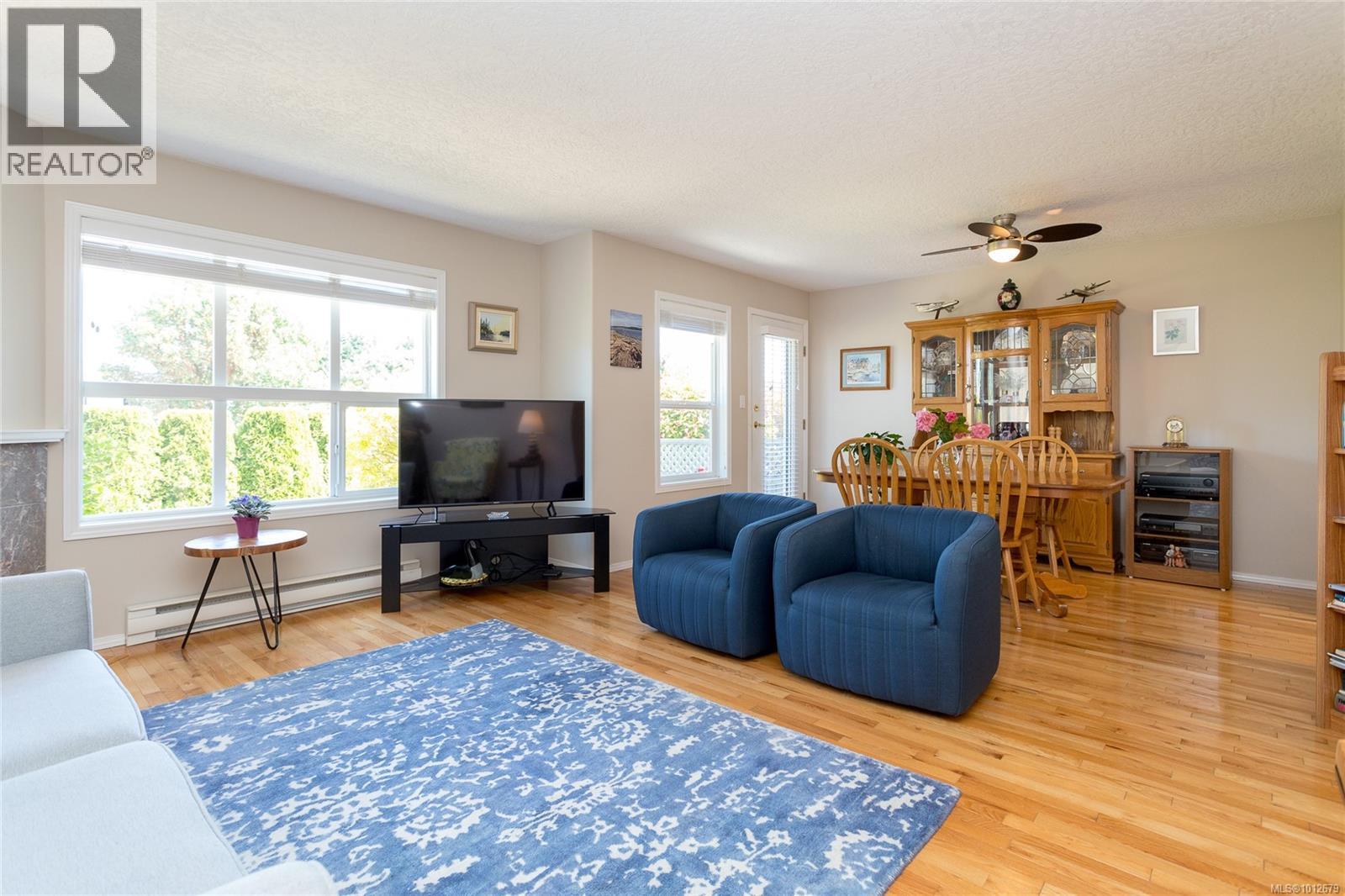 D 10124 Resthaven Drive, Sidney