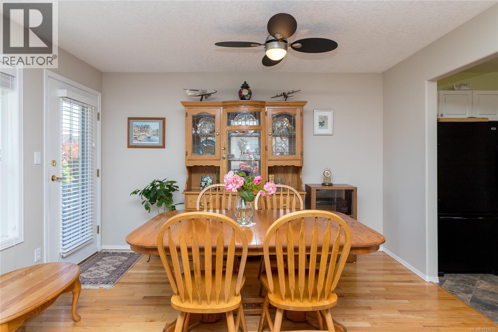 D 10124 Resthaven Drive, Sidney