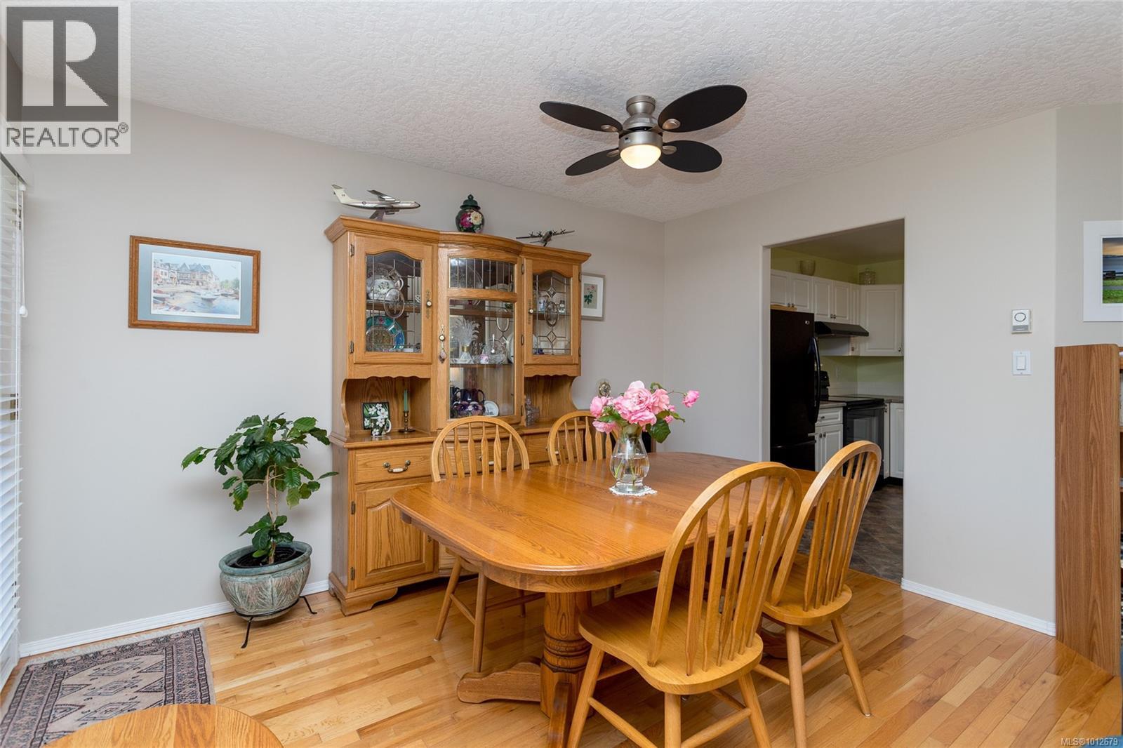 D 10124 Resthaven Drive, Sidney