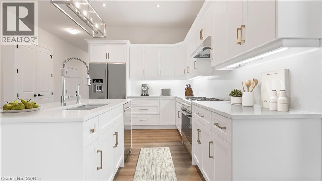 Photo 5 of 255 Ladyslipper Drive, Waterloo ON