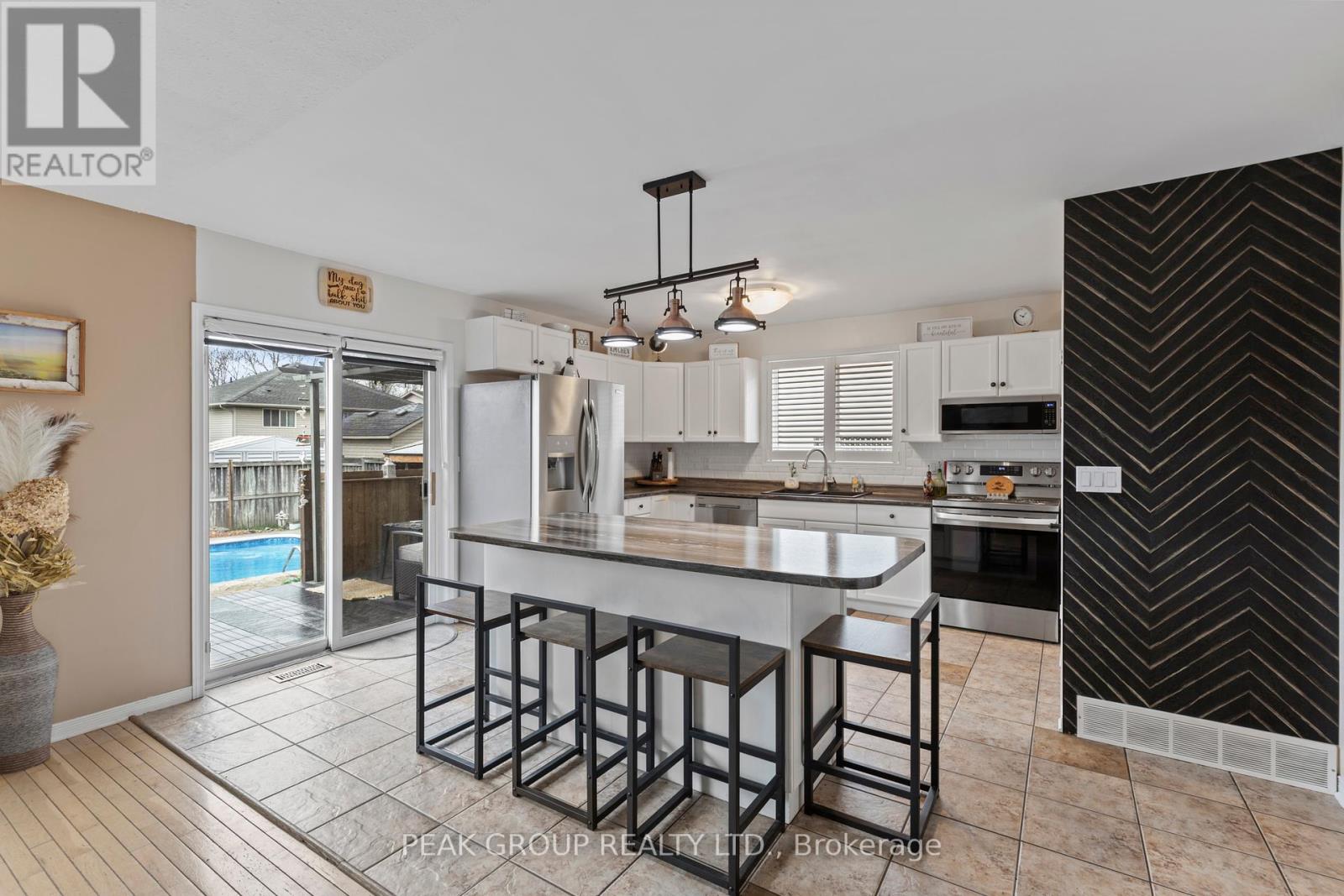 Photo 14 of 427 Trillium Avenue, Welland ON