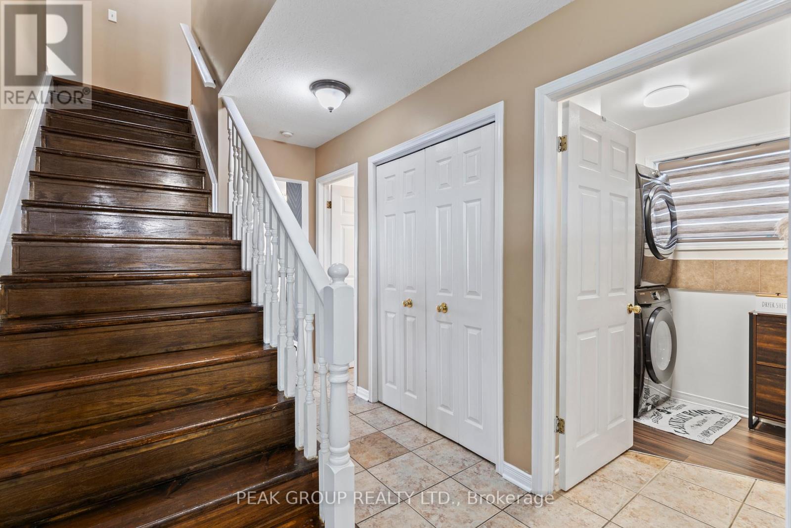 Photo 20 of 427 Trillium Avenue, Welland ON