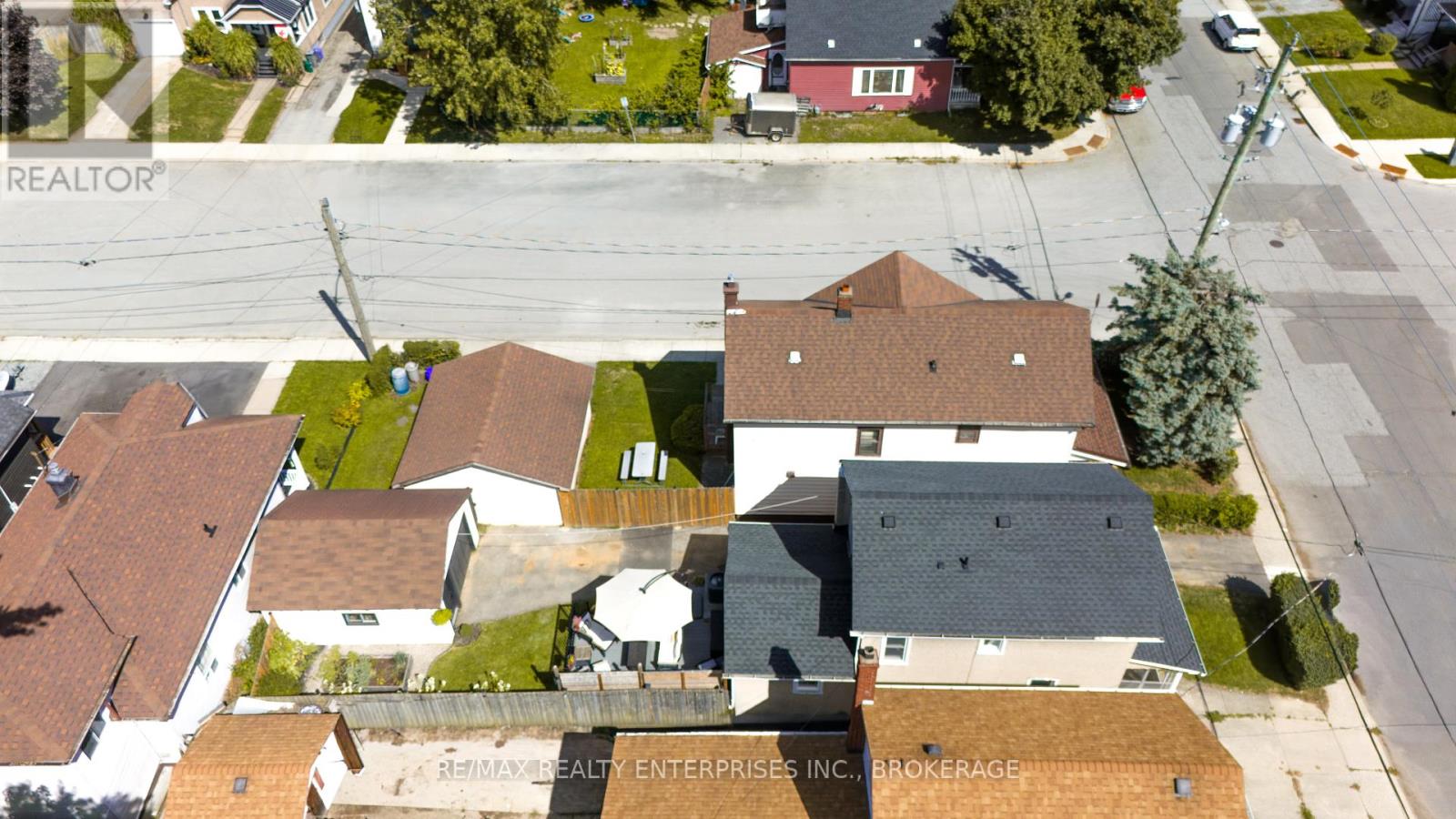 Photo 36 of 75 Duncan Street, Welland ON