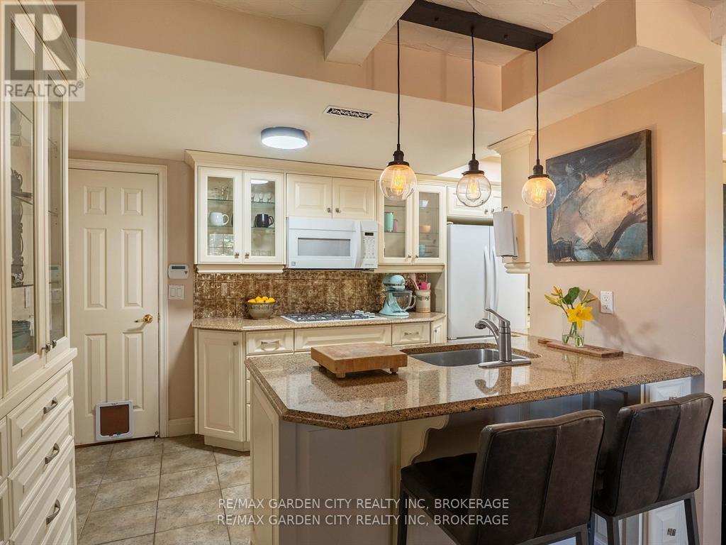 Photo 10 of 42573 3 Highway, Wainfleet ON