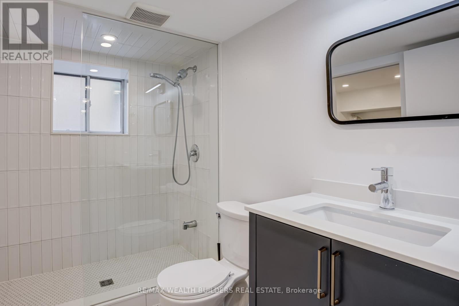 Photo 15 of Basement 80 Marion Street, Toronto ON