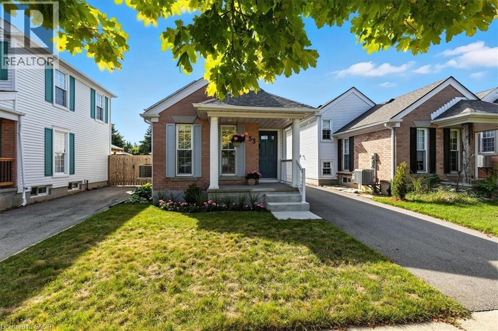 Photo 2 of 53 Wake Robin Drive, Kitchener ON