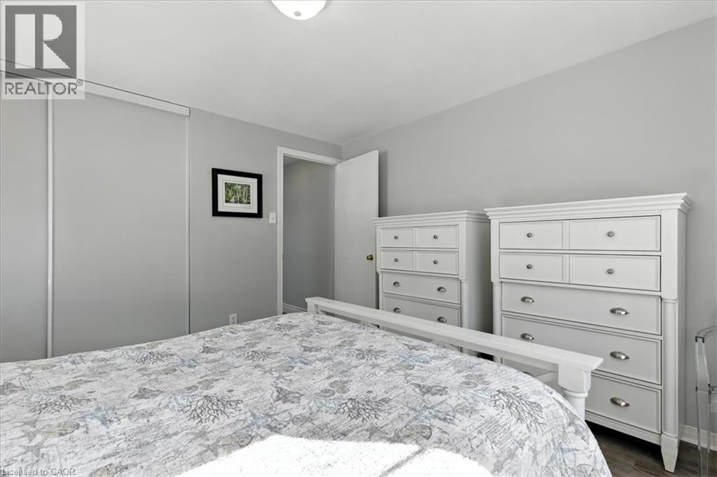 Photo 25 of 53 Wake Robin Drive, Kitchener ON