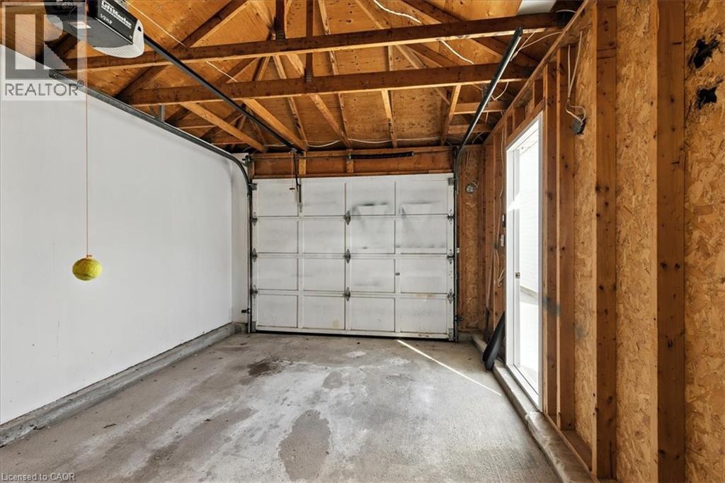 Photo 38 of 53 Wake Robin Drive, Kitchener ON