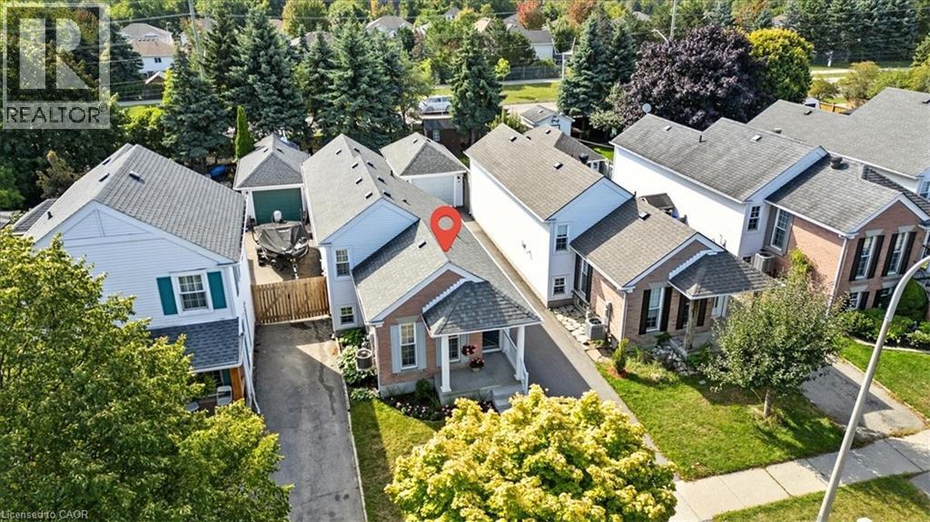 Photo 40 of 53 Wake Robin Drive, Kitchener ON