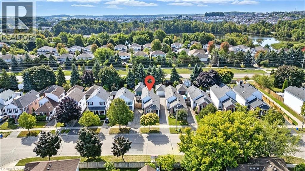 Photo 42 of 53 Wake Robin Drive, Kitchener ON