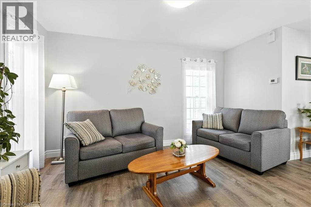 Photo 9 of 53 Wake Robin Drive, Kitchener ON