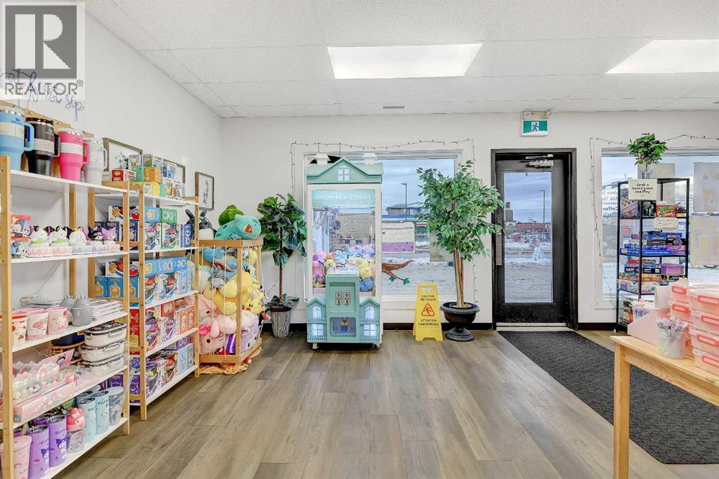 Photo 4 of 103 9702 100 Street, Grande Prairie AB