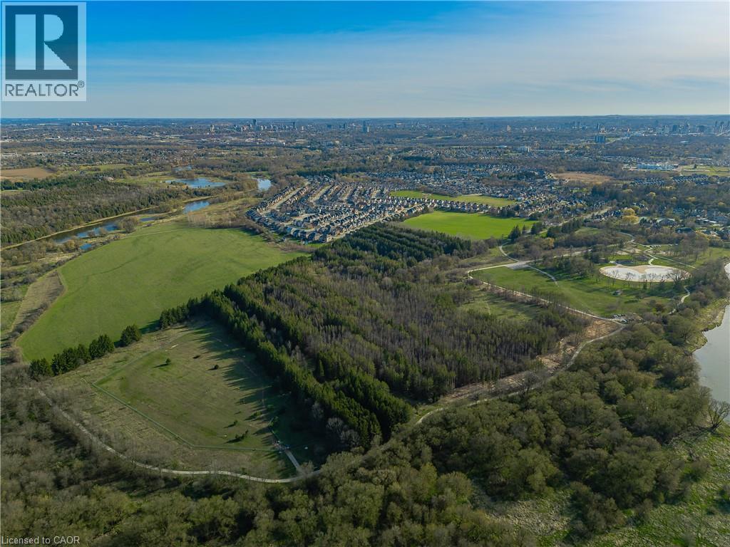Photo 14 of 1062 Snyders Flats Road, Bloomingdale ON