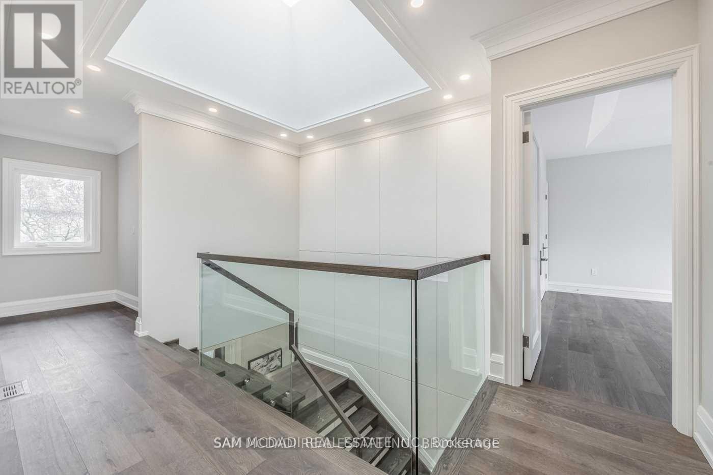 Photo 22 of 577 Indian Road, Mississauga ON