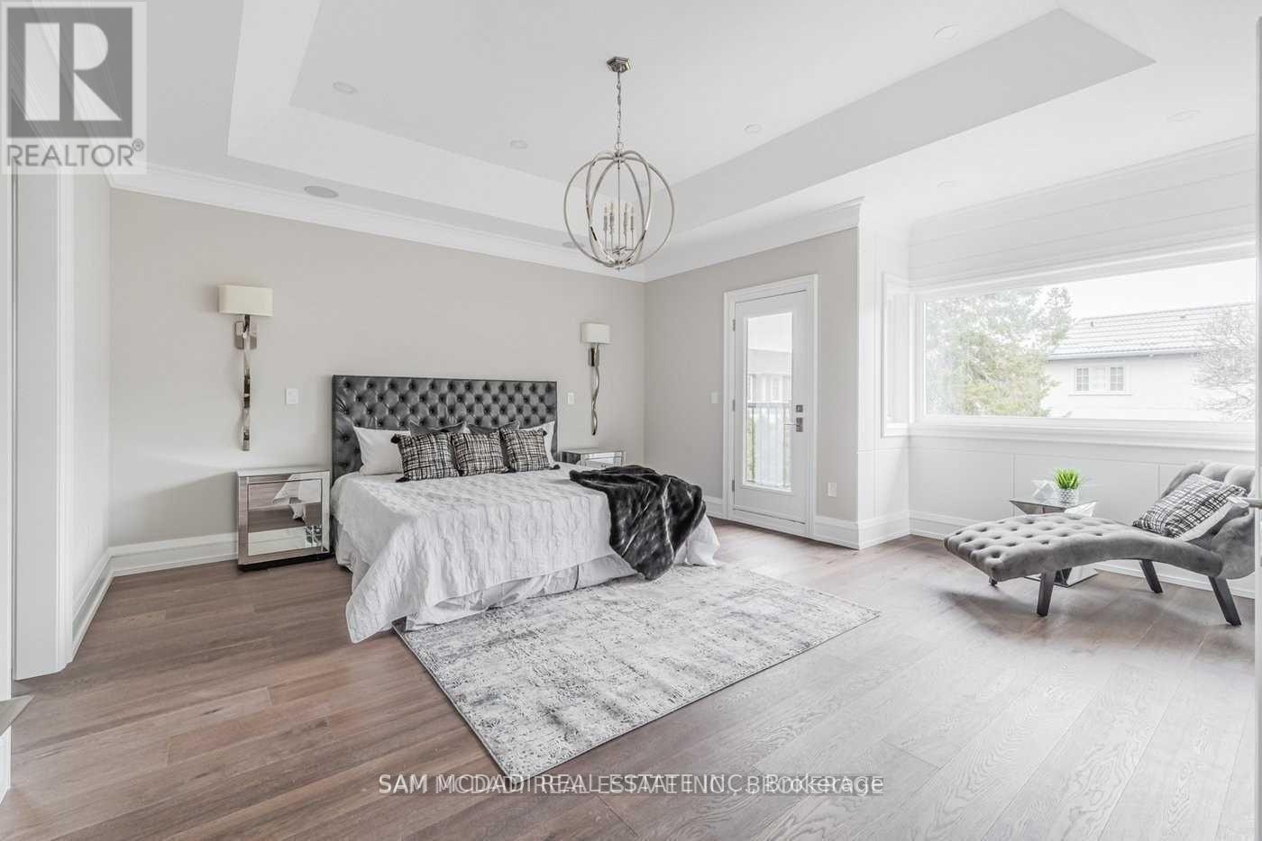 Photo 23 of 577 Indian Road, Mississauga ON