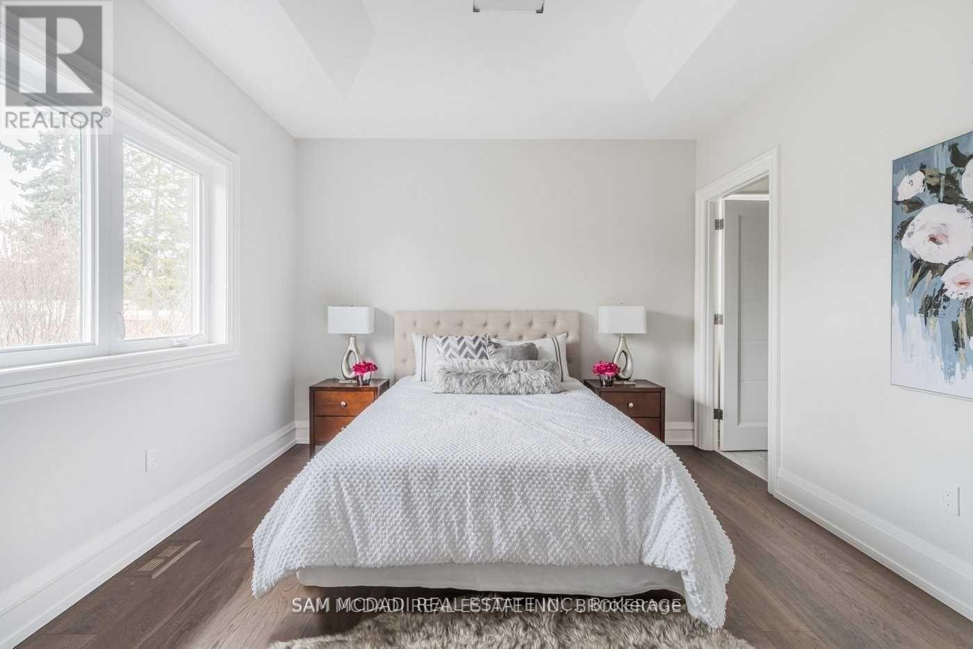 Photo 26 of 577 Indian Road, Mississauga ON