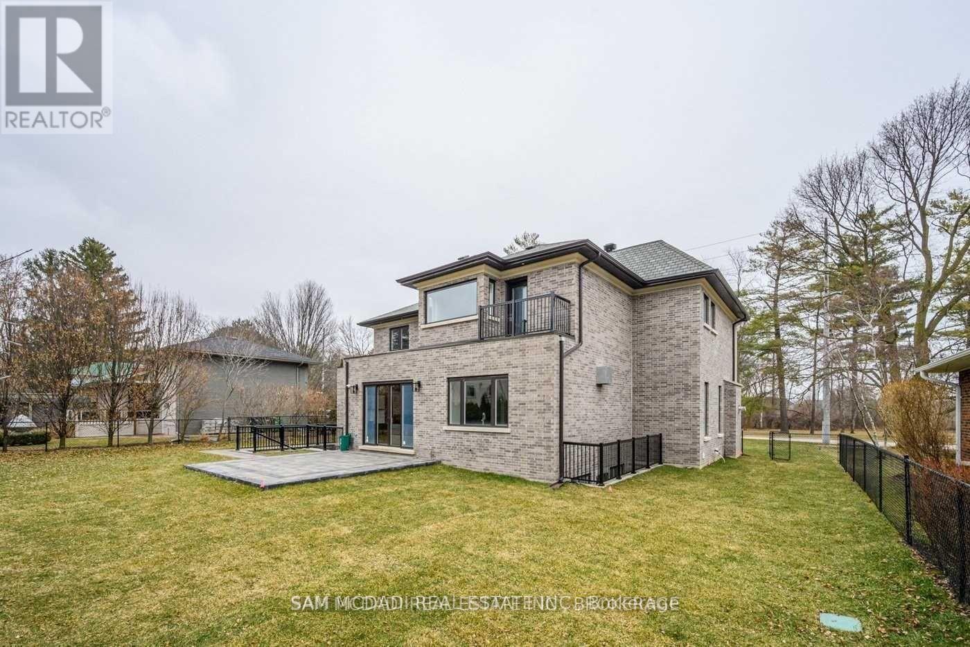 Photo 3 of 577 Indian Road, Mississauga ON