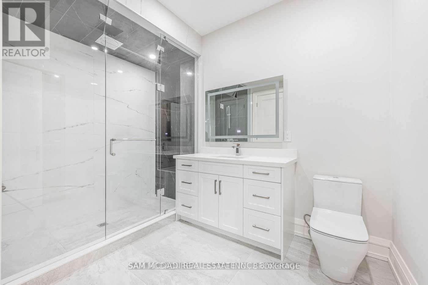 Photo 31 of 577 Indian Road, Mississauga ON